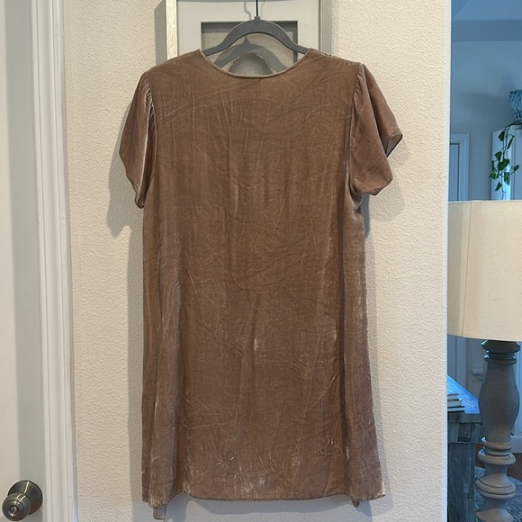 Johnny Was Beautiful silk velvet top! ✨ - Picture 5 of 5